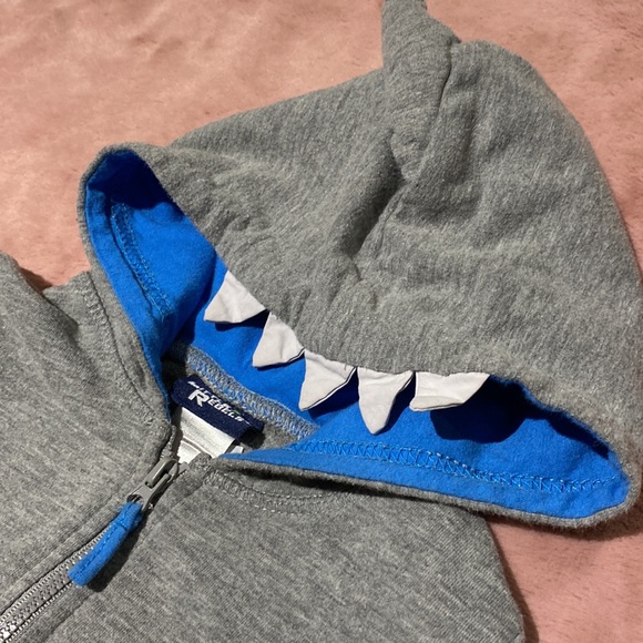 Boys Shark Sweat Suit - Picture 2 of 7